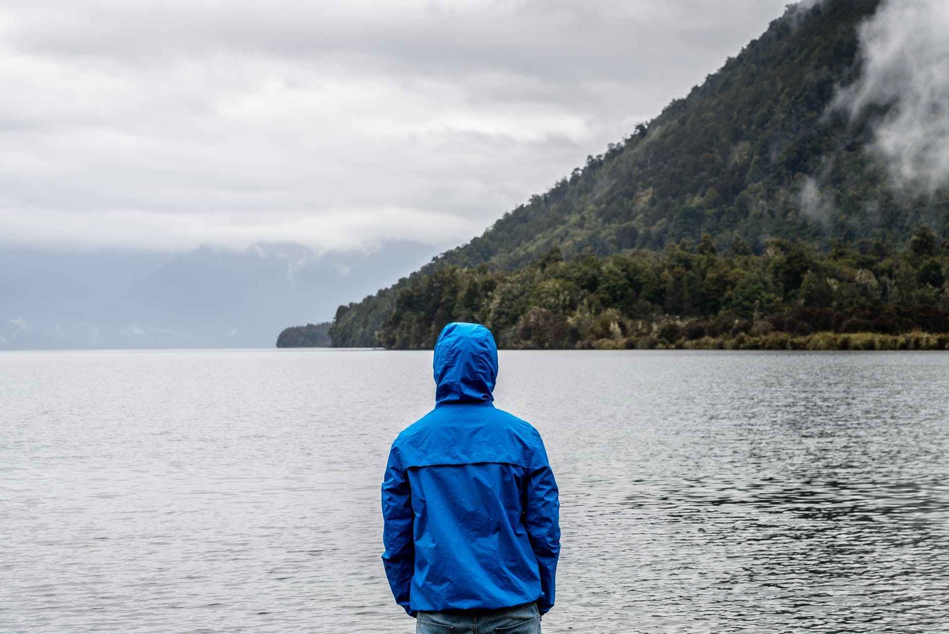 hoodie-by-water